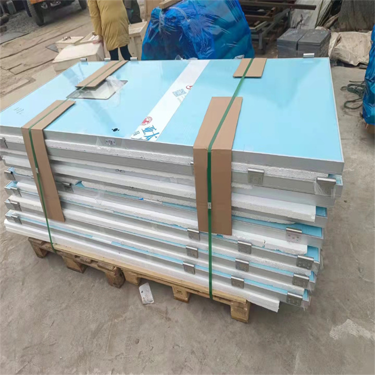 阿坝工业防护先锋：定制化铅门解决方案全解析